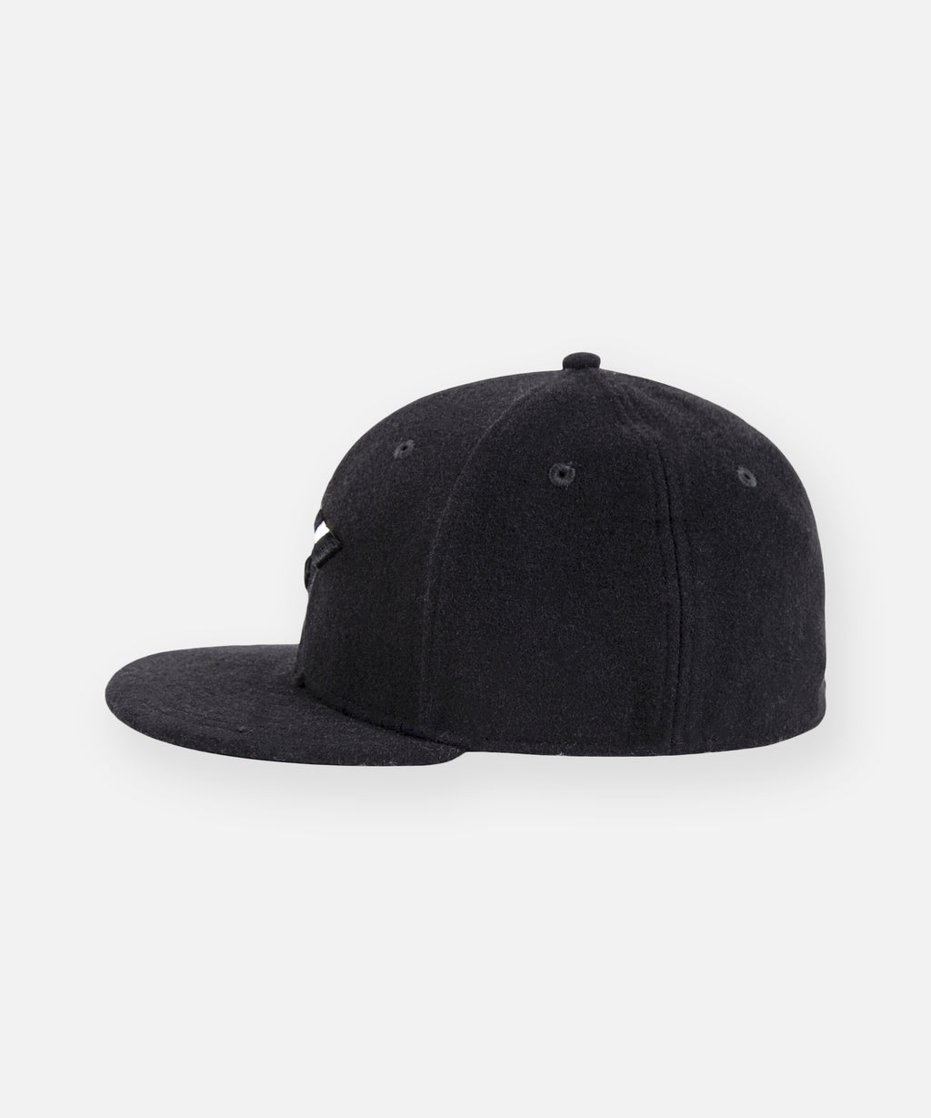 Paper Planes Wool Melton Crown 9Fifty Leather Strapback - Black