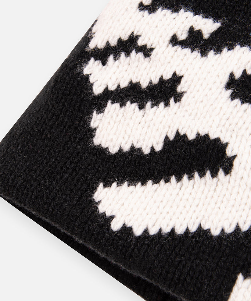 CUSTOM_ALT_TEXT: Stitch closeup of Paper Planes Planes Flag Beanie, color Black.