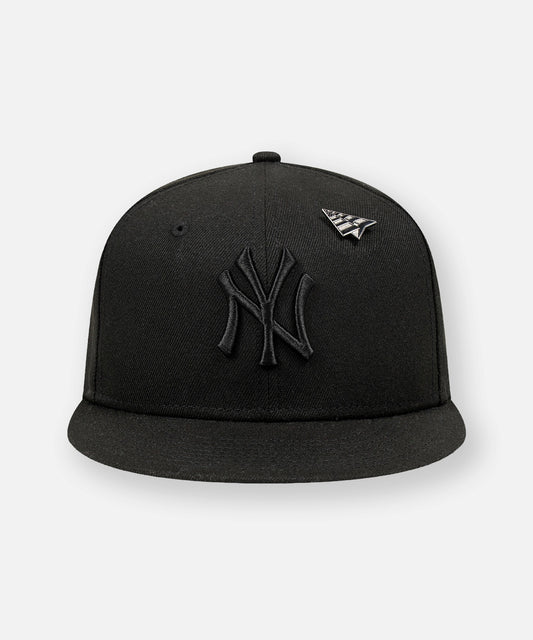 New York Yankees x Paper Planes Blackout 59FIFTY Fitted Hat