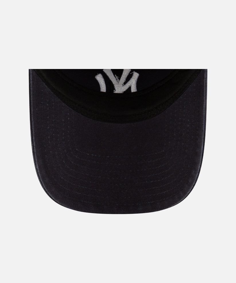 Paper Planes x New York Yankees 9FIFTY Snapback